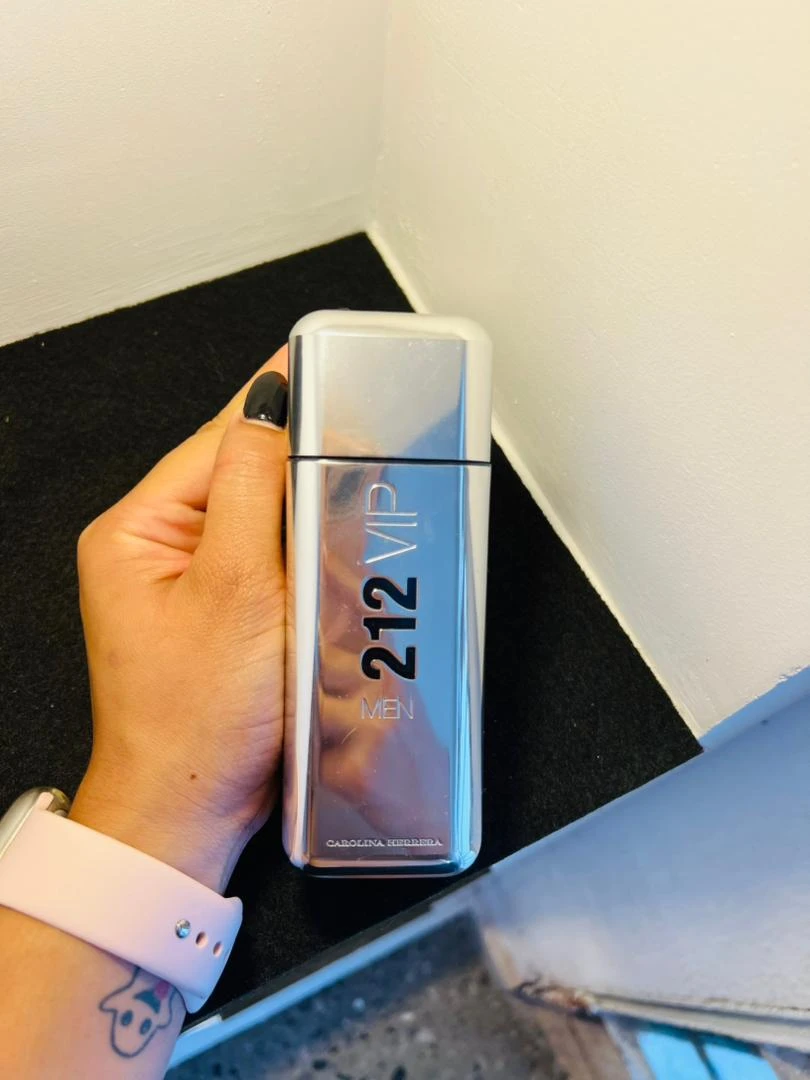 212vip Carolina's foto | Ermer Fragancias |  BizneCubano